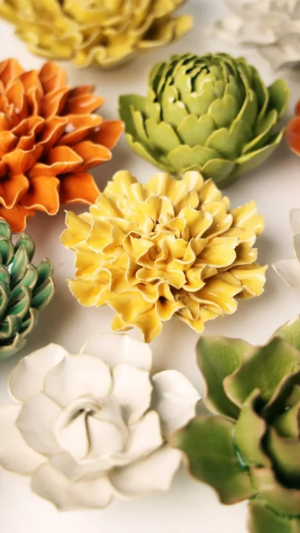 Keramieken bloem Anjer geel (EG48)
